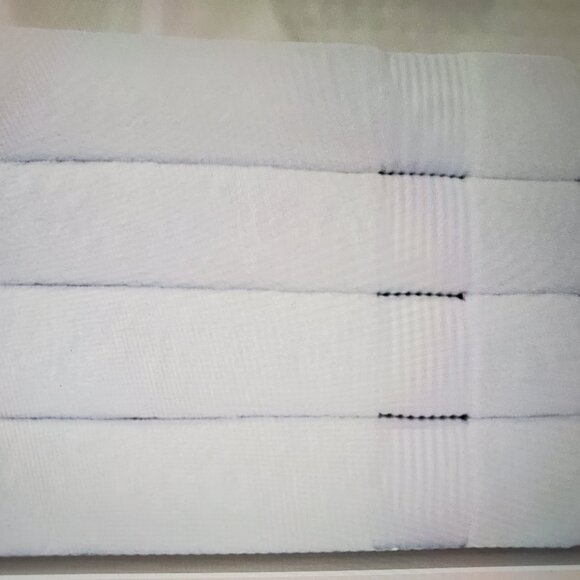 2 Pure Elite Deluxe MASSIVE 70x35" inches EGYPTIAN COTTON TOWELS Bath/Beach MINT - Picture 2 of 3